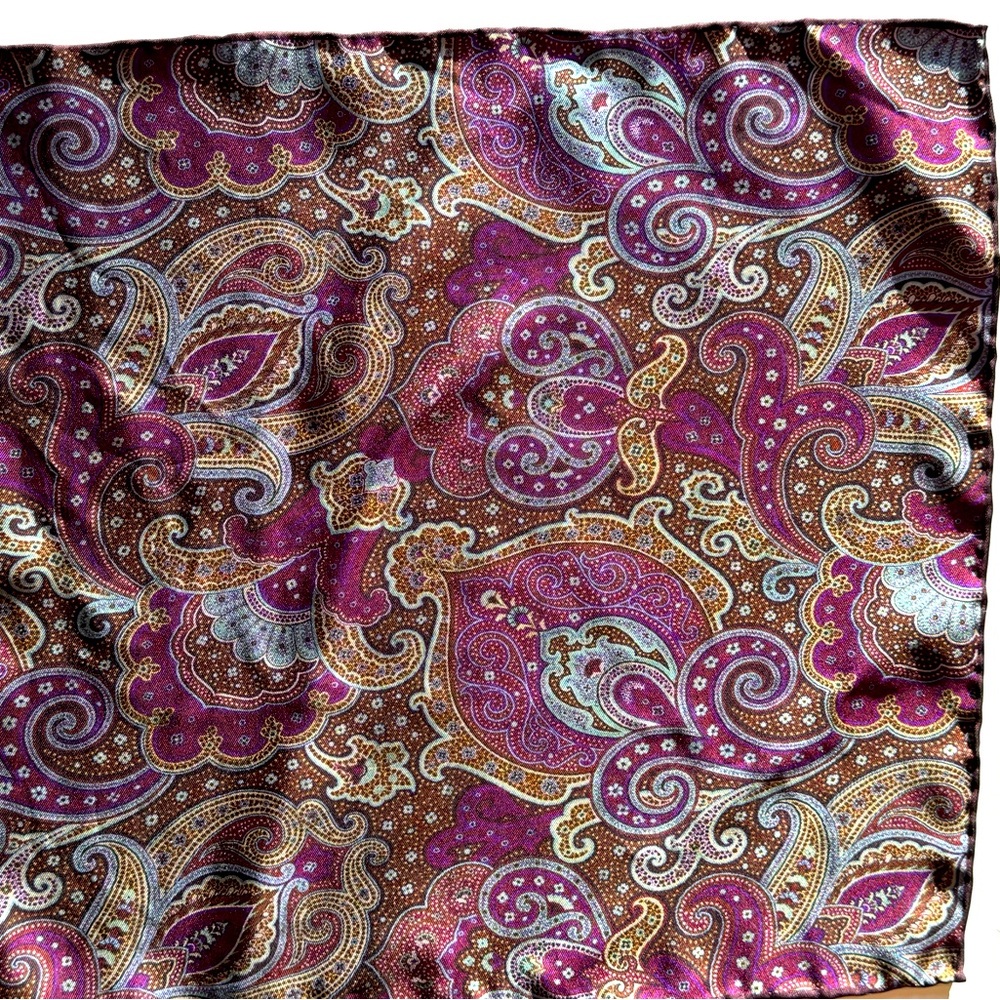 Robert Graham 100% Silk Paisley Pocket Square